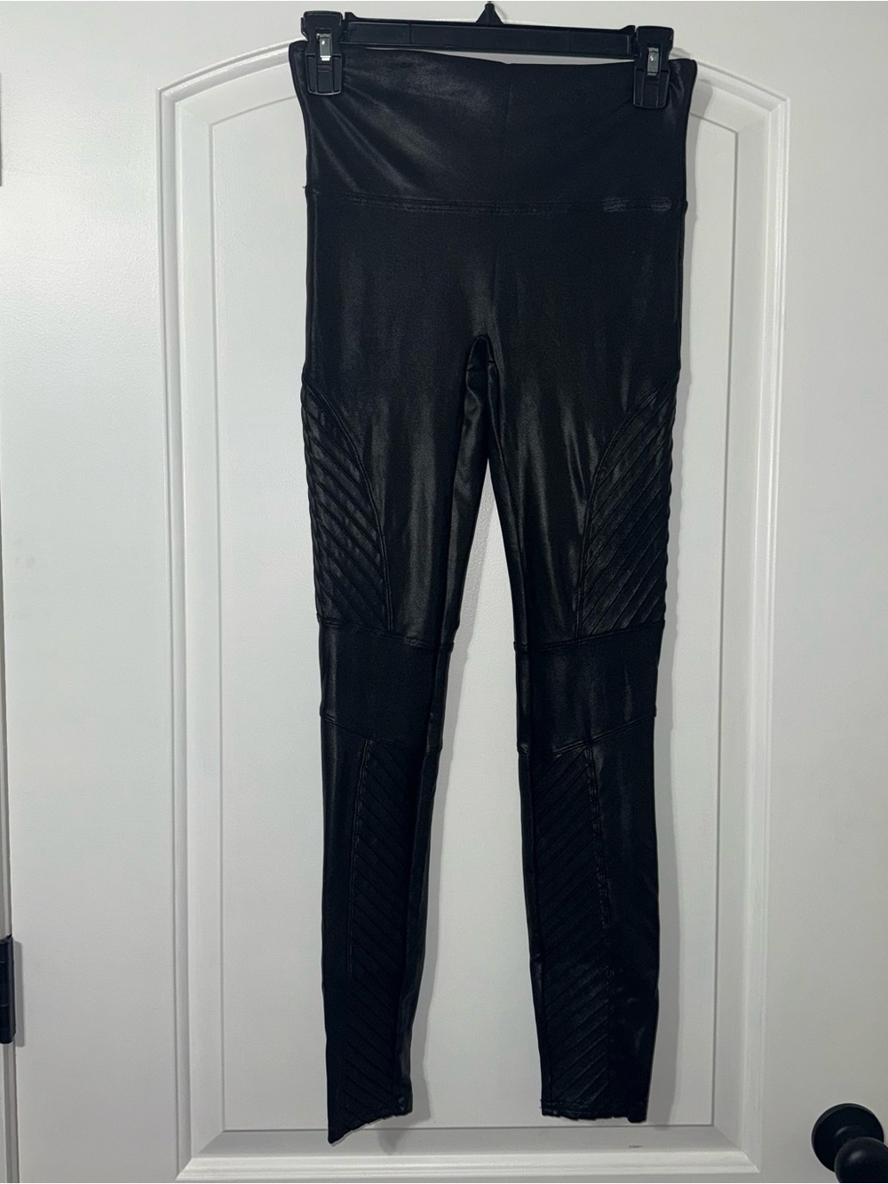 Spanx Faux Leather Black Moto Leggings Women’s Size Medium Full Length Textured